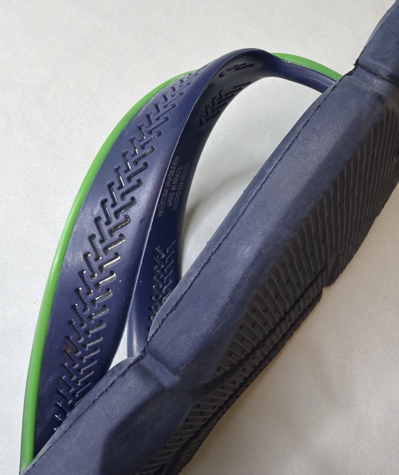Havaianas Power Flip Flops Mens Size 9 To 10 Navy Blue Green Thong Sandals Beach