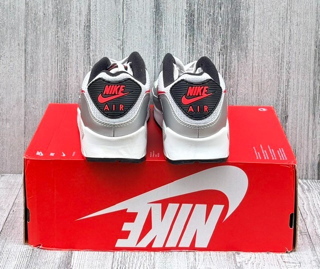 MENS NIKE AIR MAX 90 SHOES / SIZE 9.5 / PHOTON DUST-RED