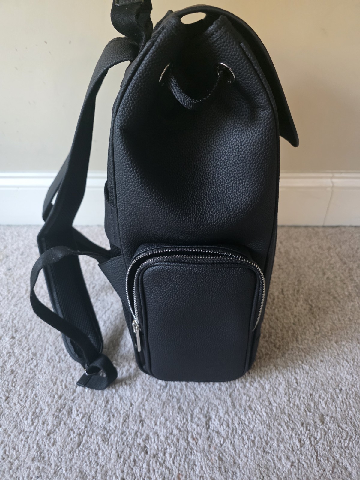 Rimowa Bag – Black Quality Leather Flap Backpack Large – Never Used