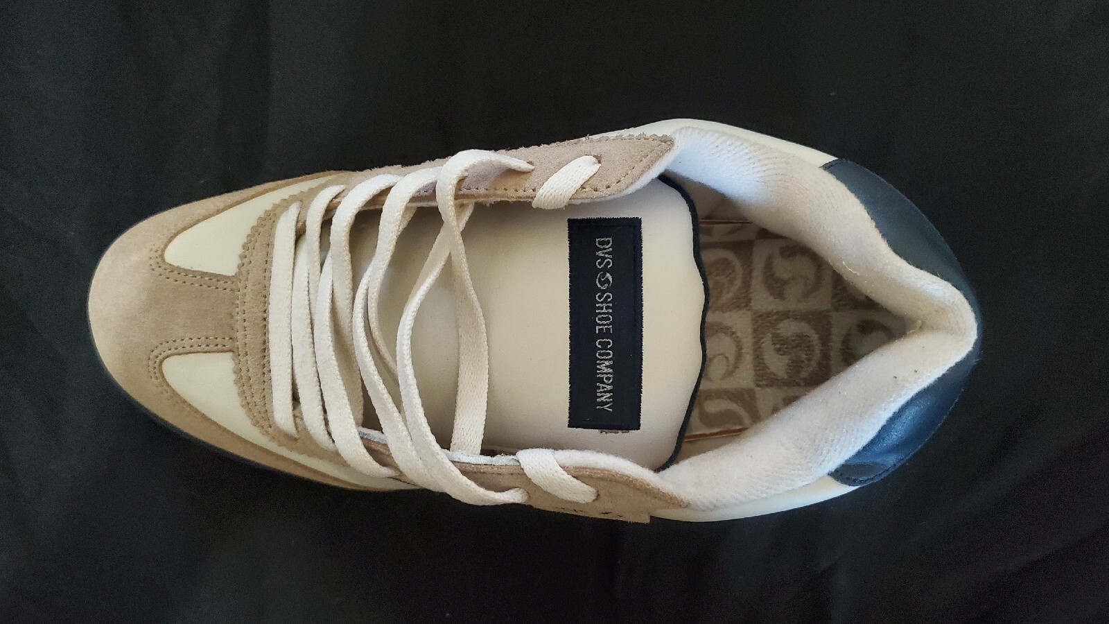 Dvs Shoe Company Milan Size 9 Cream / Blue