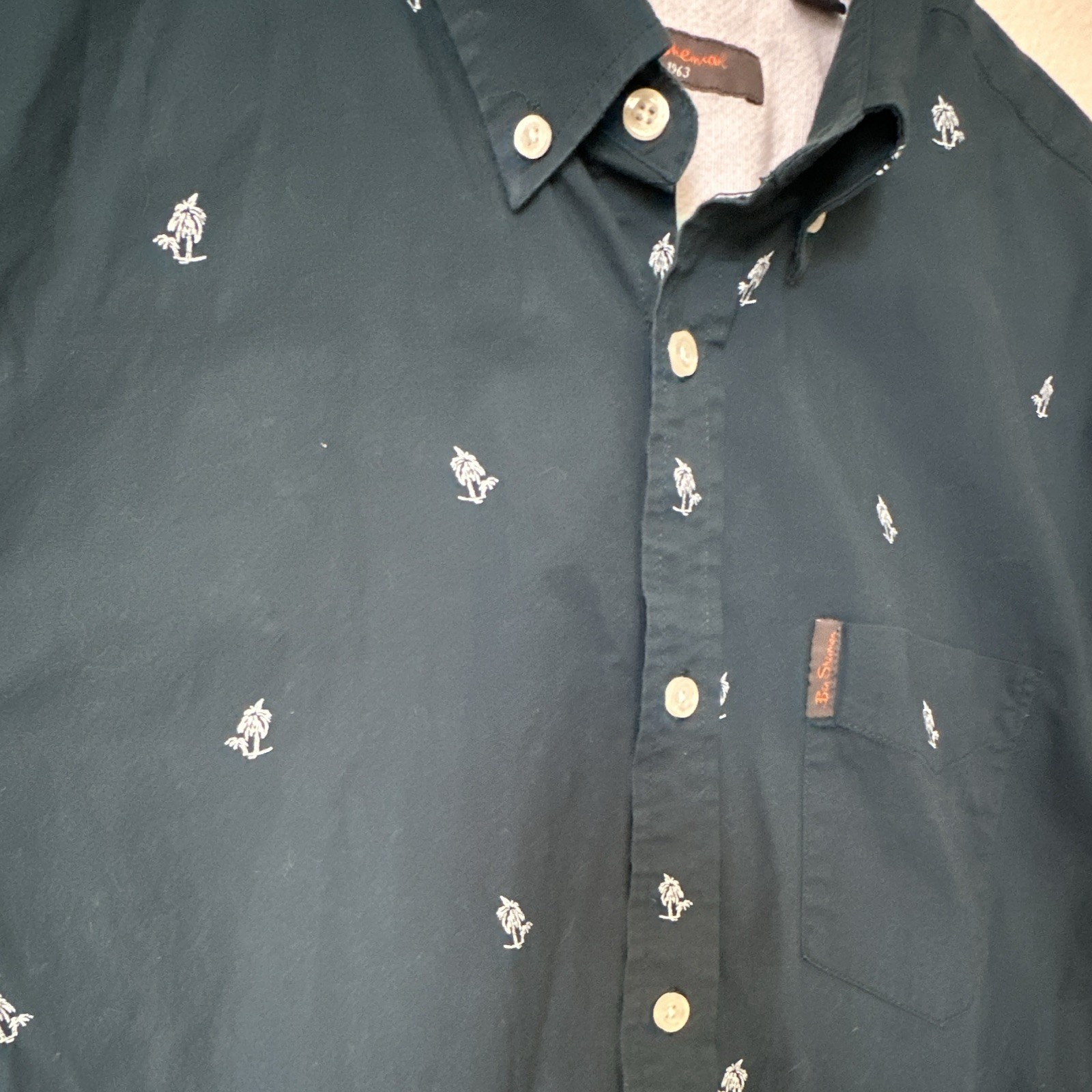 Ben Sherman Men’s L Blue Palm Tree Woven Cotton Short Sleeve Button-Up Pockets