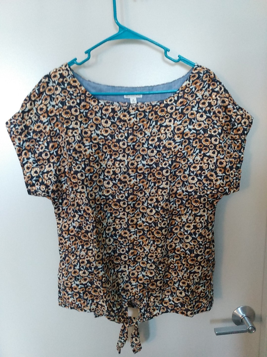 L.L. Bean Signature 100% Linen Navy Sunflower Short Sleeve Top Blouse Women’s M