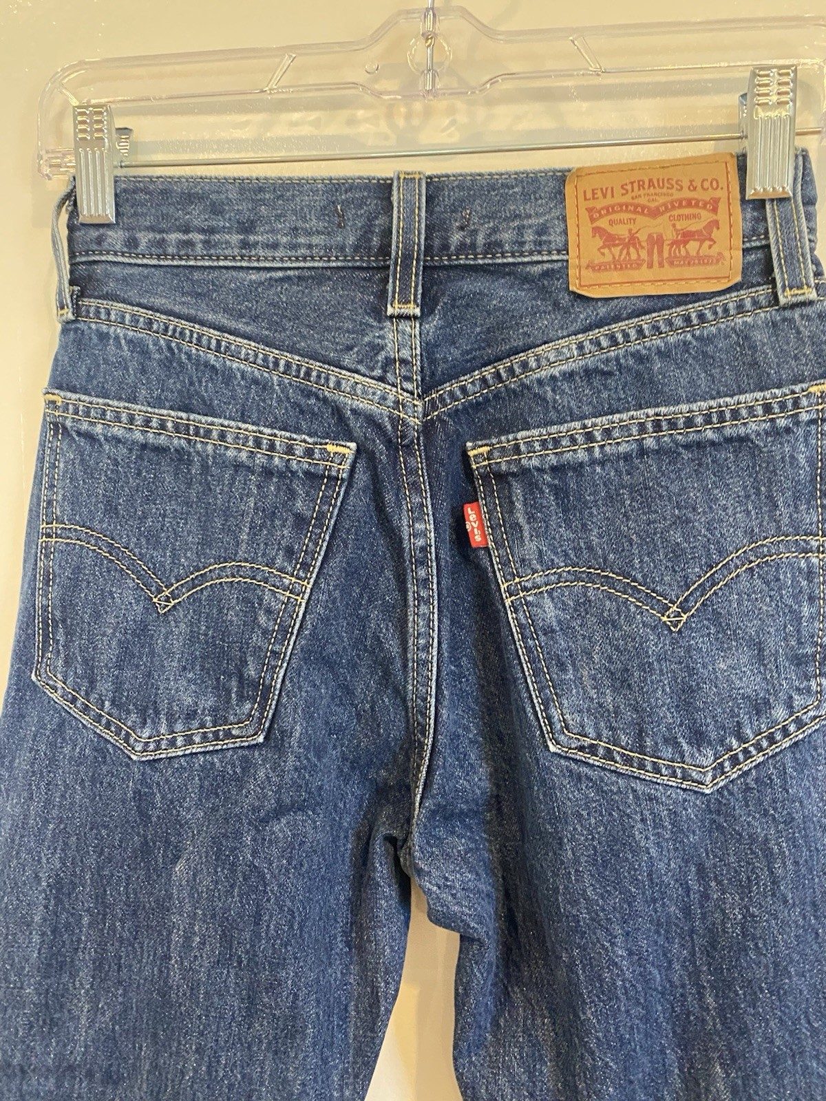 Levi’s Women’s Low Pro Straight Jeans, 23×31 Medium Wash