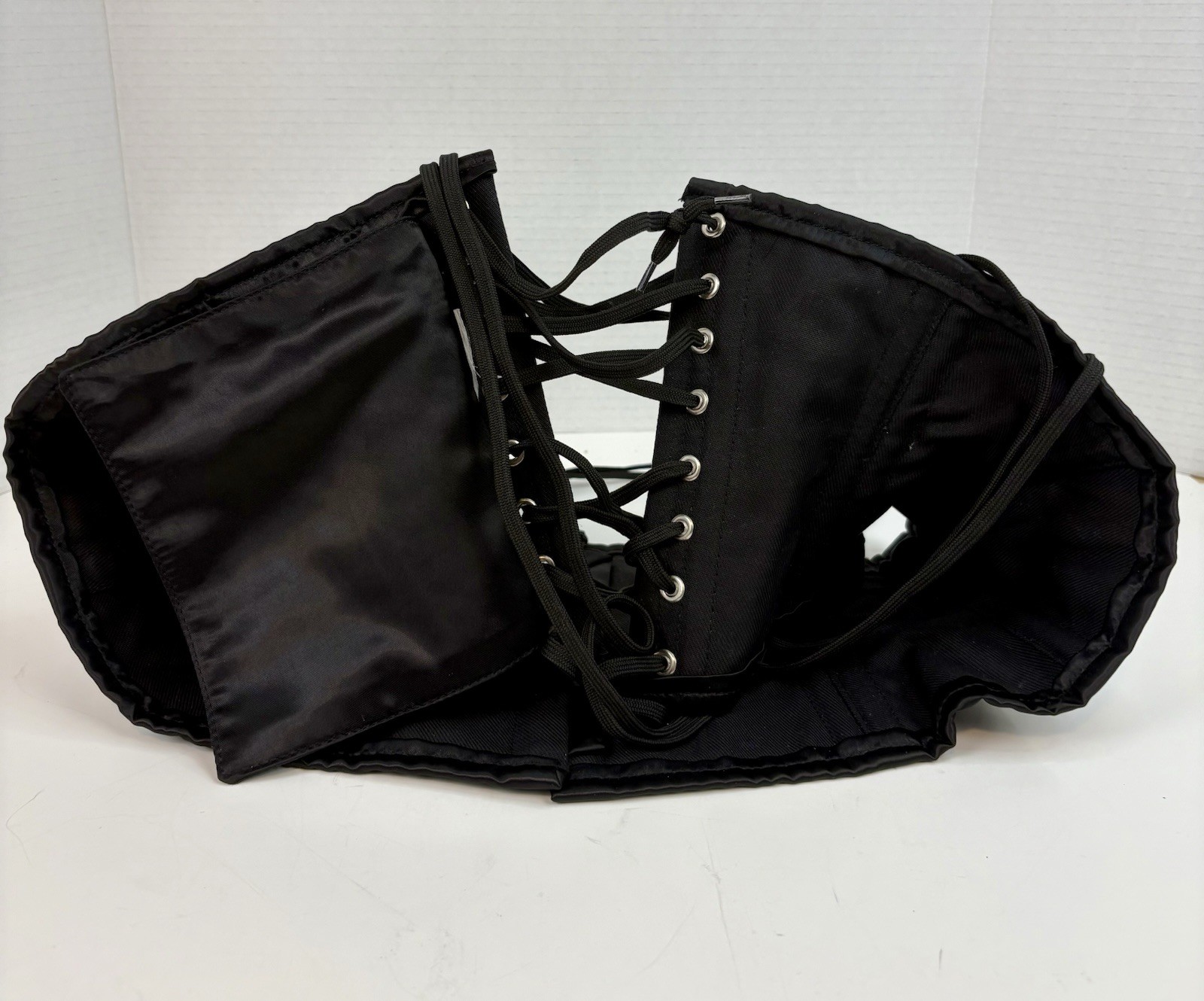 Orchard Corset Black Underbust Lace Up Steel Boned Corset Size 32 NWOT RN115734