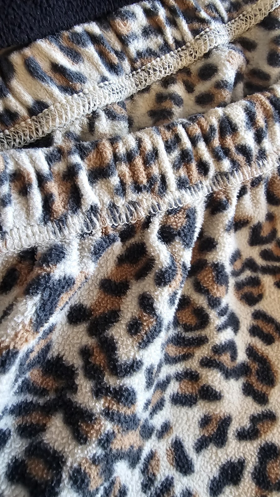 Leopard print pyjamas. Size M 12-14. I’m Size 8-10, also Fits Me, see photo