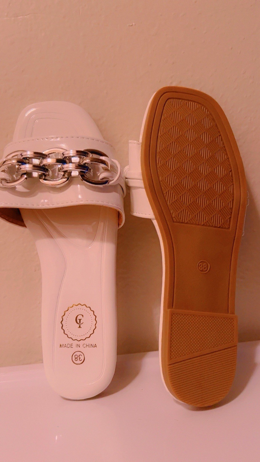 Good Shoes for Women’s Various Color Available In Various Sizes 38/40/ 37/ 39/