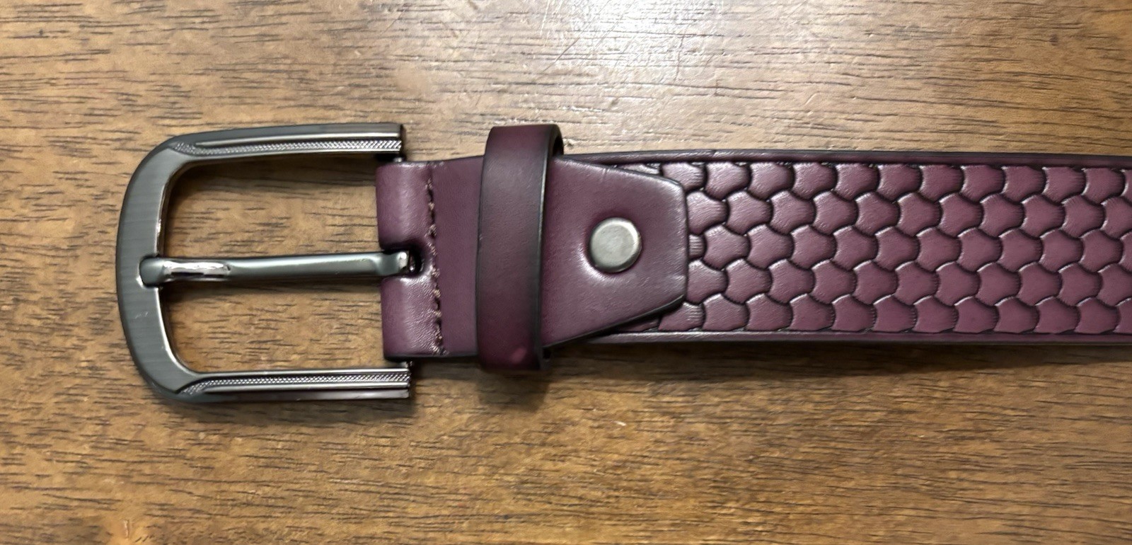 Canyon Sky Burgundy Embossed Belt Sz 37-38 1-3/8”Wide Mtn Scene NWOT