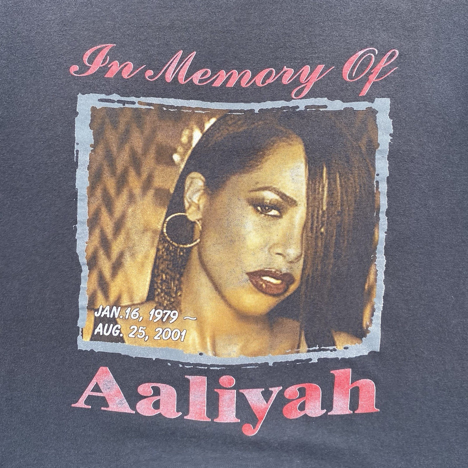 2001 Aaliyah Try Again Memorial Rap Tee Style T Shirt Size XL Boxy 26×27.5