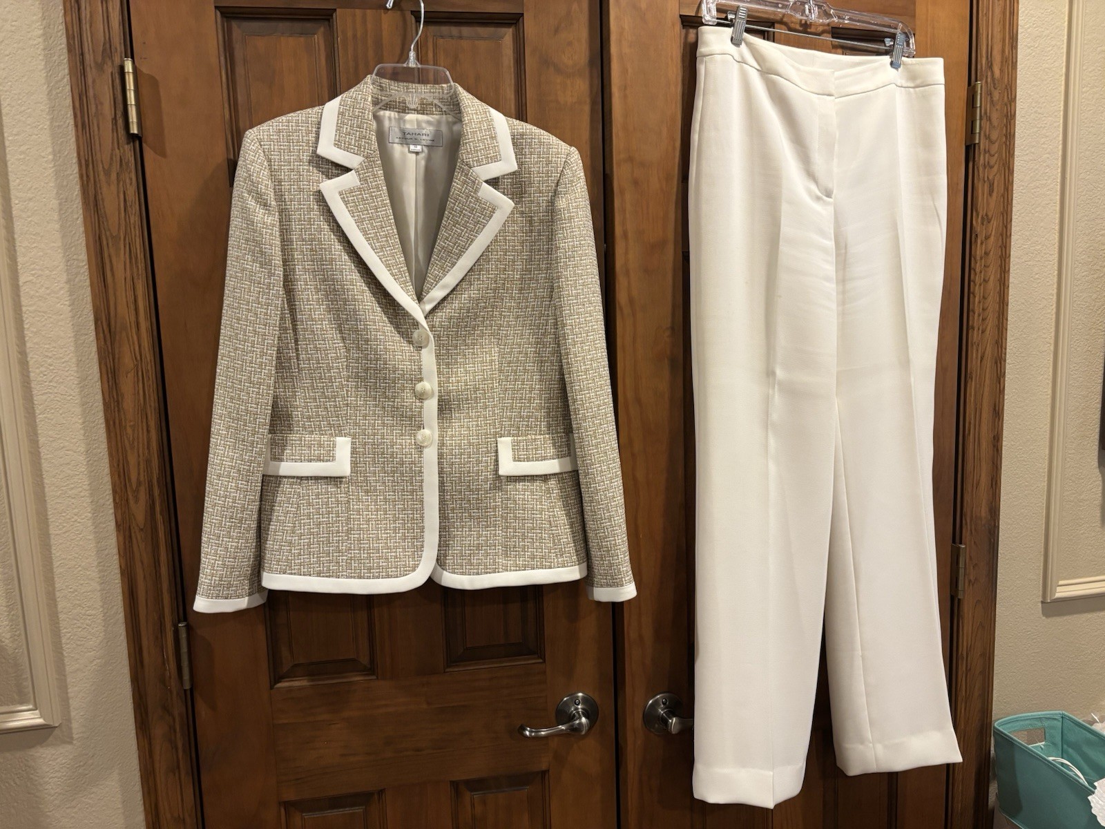 Tahari Arthur S Levine Sz 10 Pant Suit Tan Ivory Tweed Blazer 2 Pc Set Wide Leg