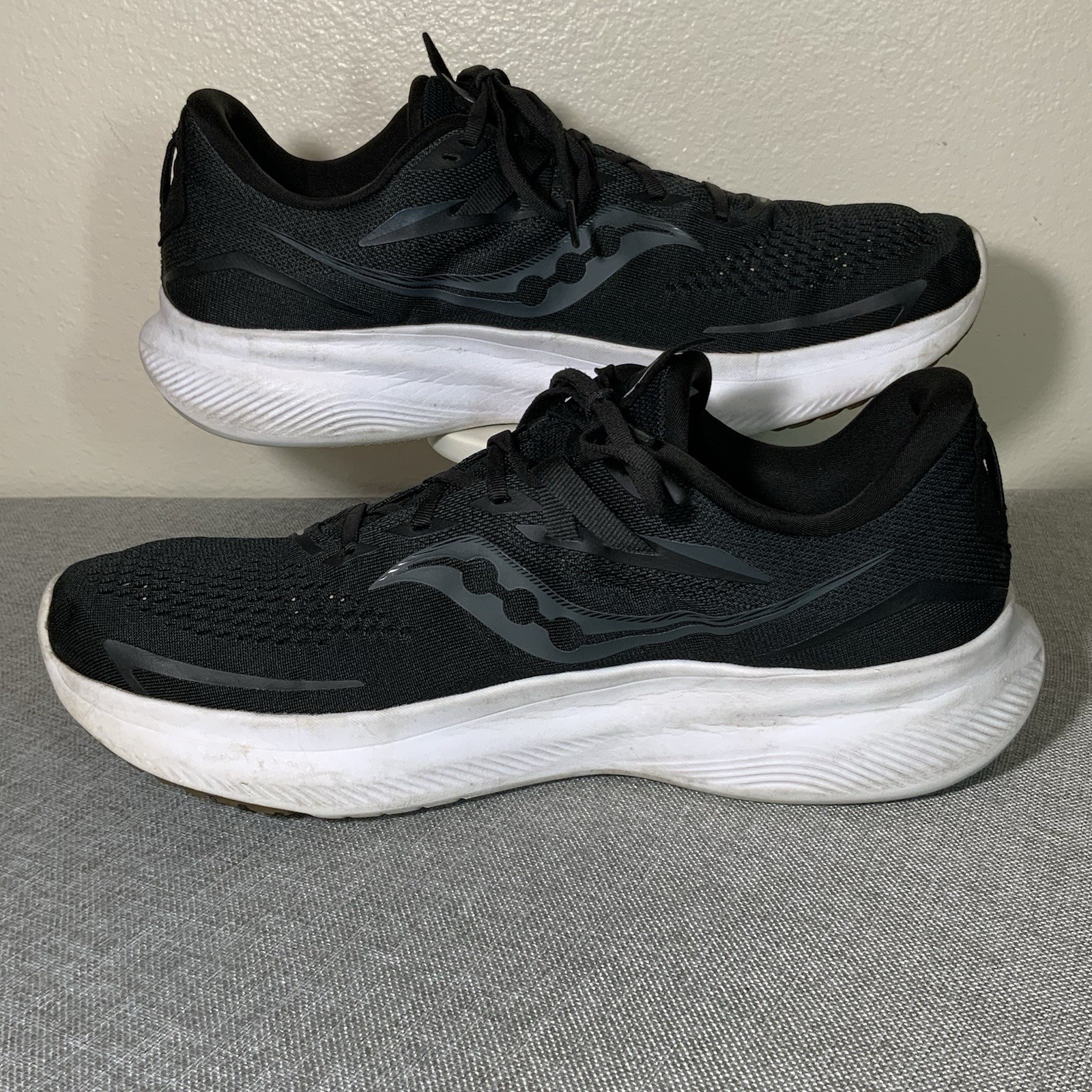 Saucony Ride 15 Men’s 12 Black White Gum S20729-12 Running Shoes PWRRUN
