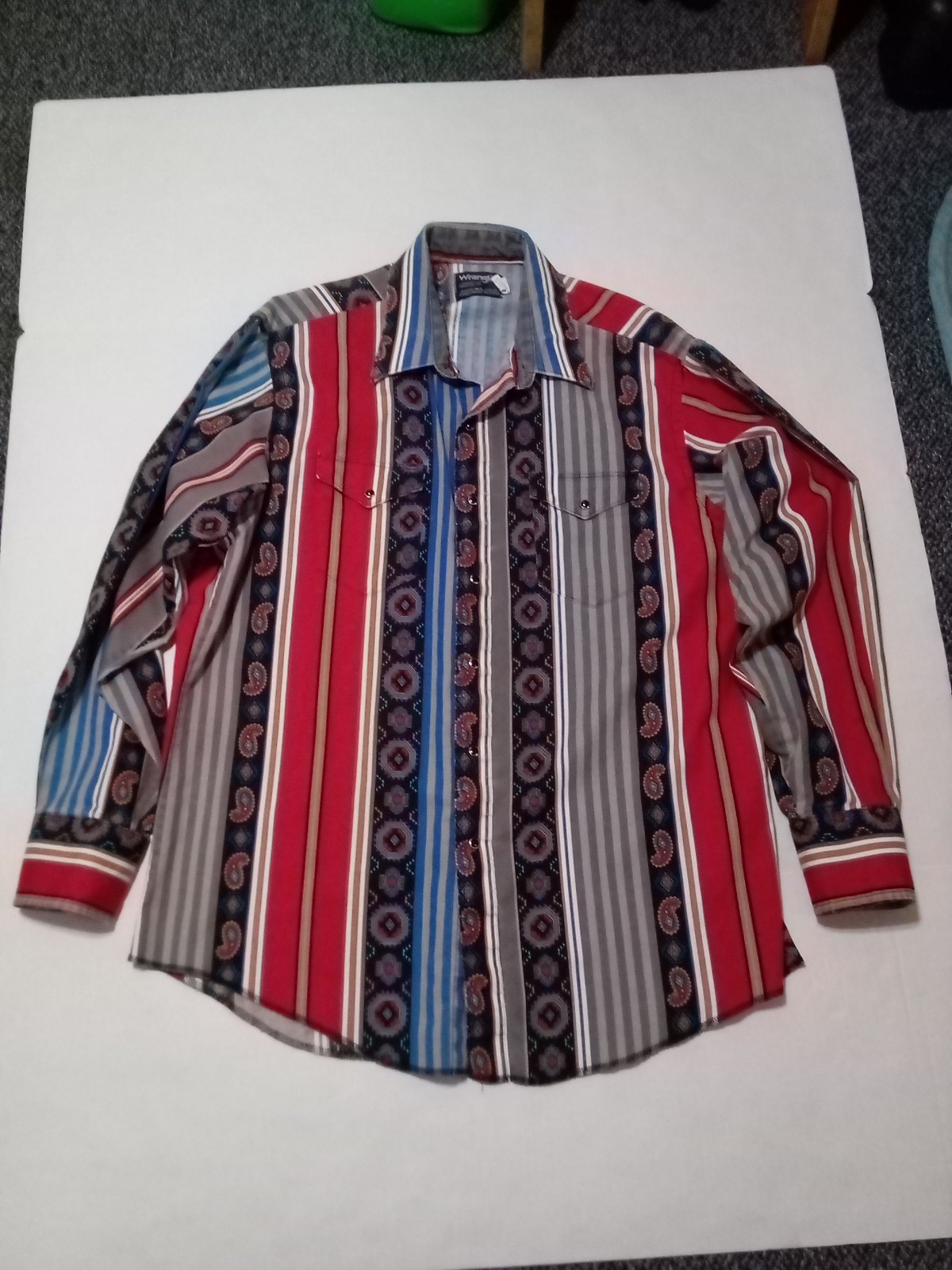 Vintage 90s Wrangler Brushpopper Western Black Pearl Snap Aztec USA Shirt