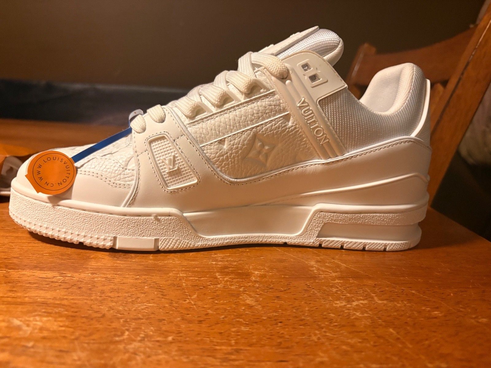 Louis Vuitton LV Trainer White Right Shoe Only Size 8 NEW w/ Dust Bag Receipt