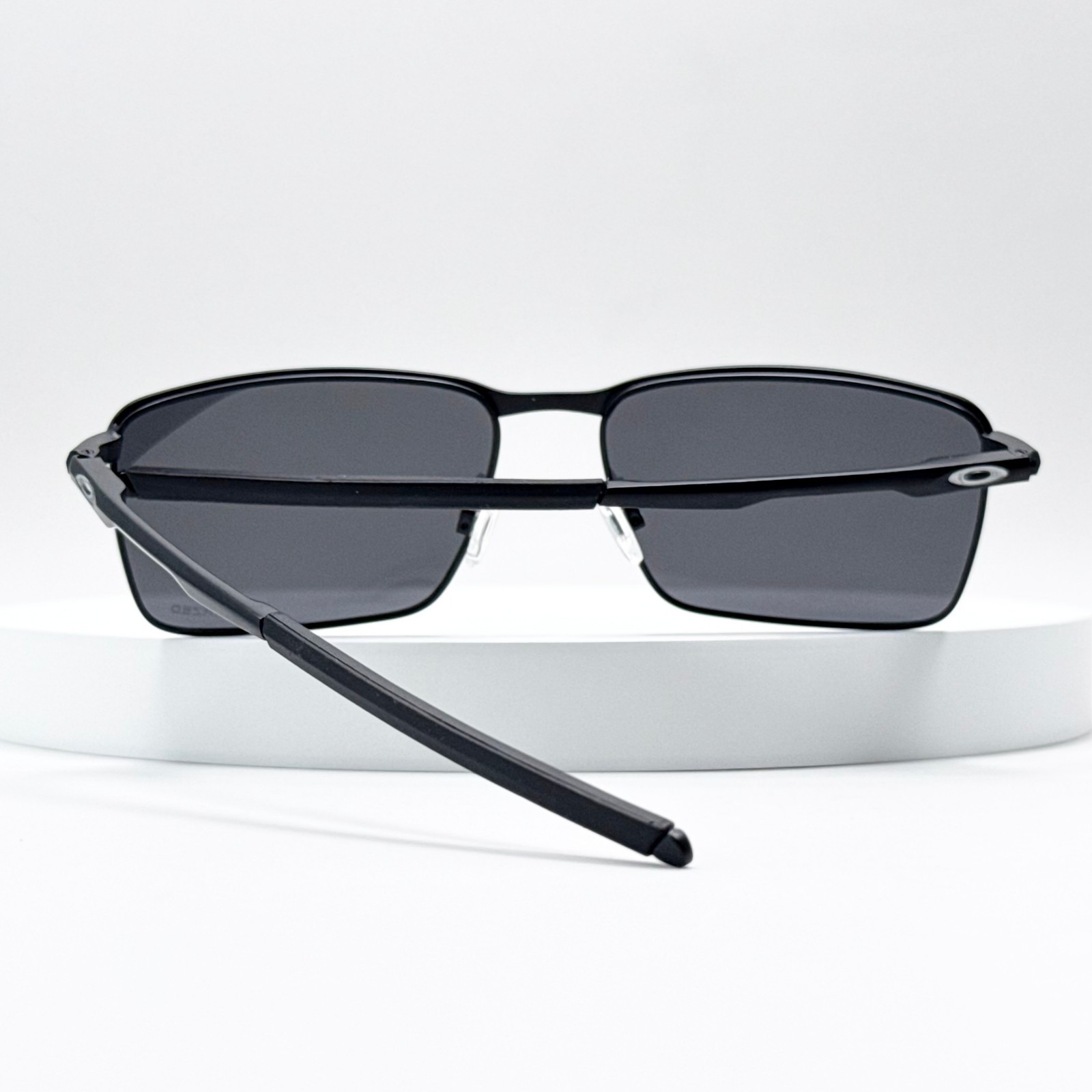 Oakley Conductor 8 OO4106 Sunglasses Matte Black Grey Lens New