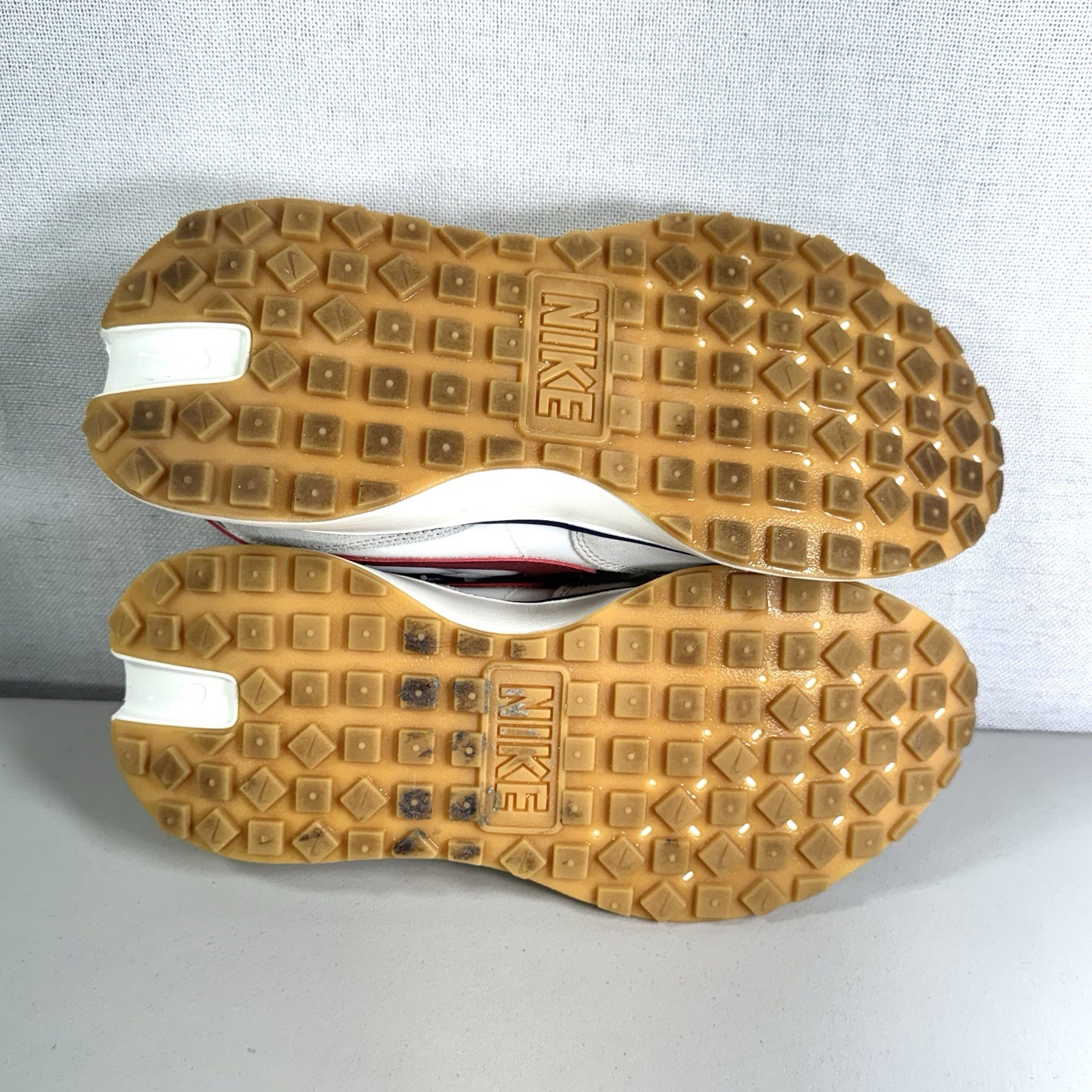 Nike Phoenix Waffle Light Bone Team Red FZ3600-072 W8.5 EU40