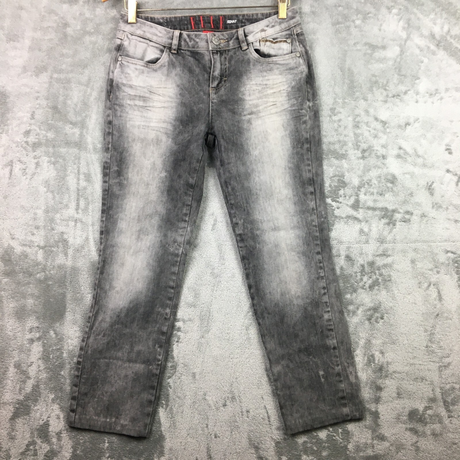 Elle Skinny Denim Sz 8 Gray Mid Rise Denim Embroidered 30 in Waist 26 in Inseam