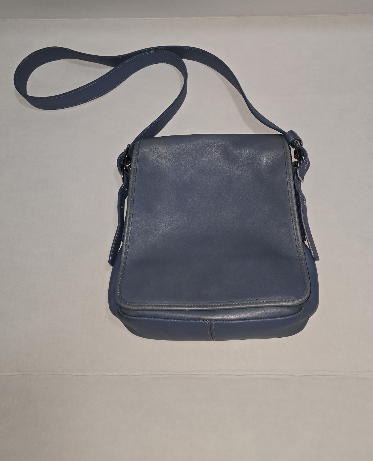 Coach Vintage Legacy BLUE Leather Saddle Studio Flap Crossbody Bag 9335
