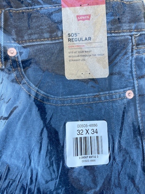 Levi’s Men’s 505 Dark Stonewash Regular Fit Straight Leg Jeans 32W 34L. NEW!!!