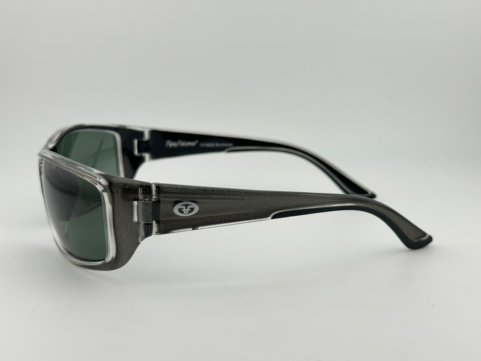 Flying Fisherman 7719GS Buchanan Crystal Gunmetal Smoke Polarized Sunglasses