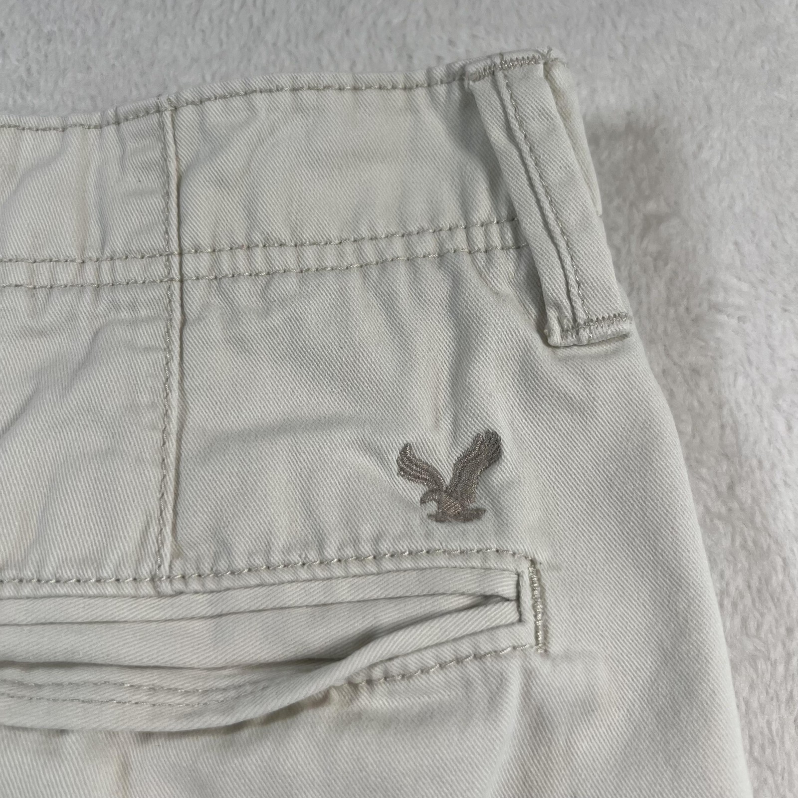 American Eagle Outfitters Longboard Shorts Mens 28 Beige 11 In Inseam Chino