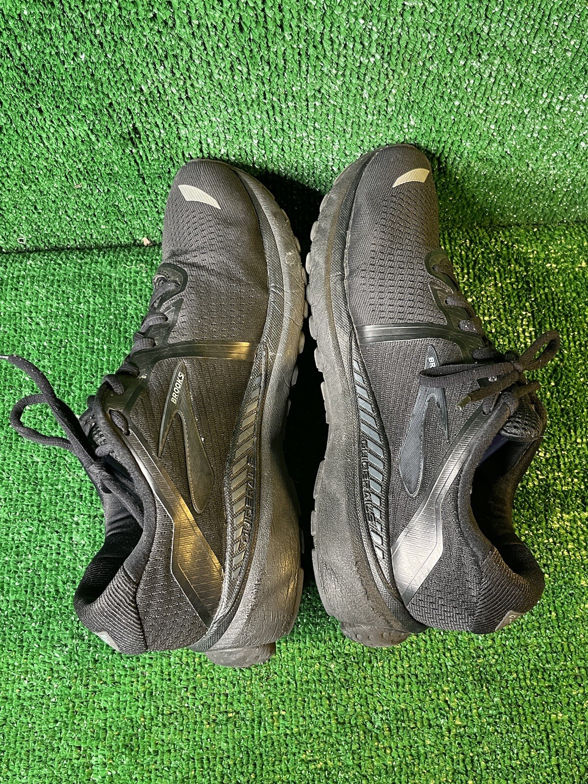 brooks adrenaline gts 20 mens 12 black running training outdoor indoor