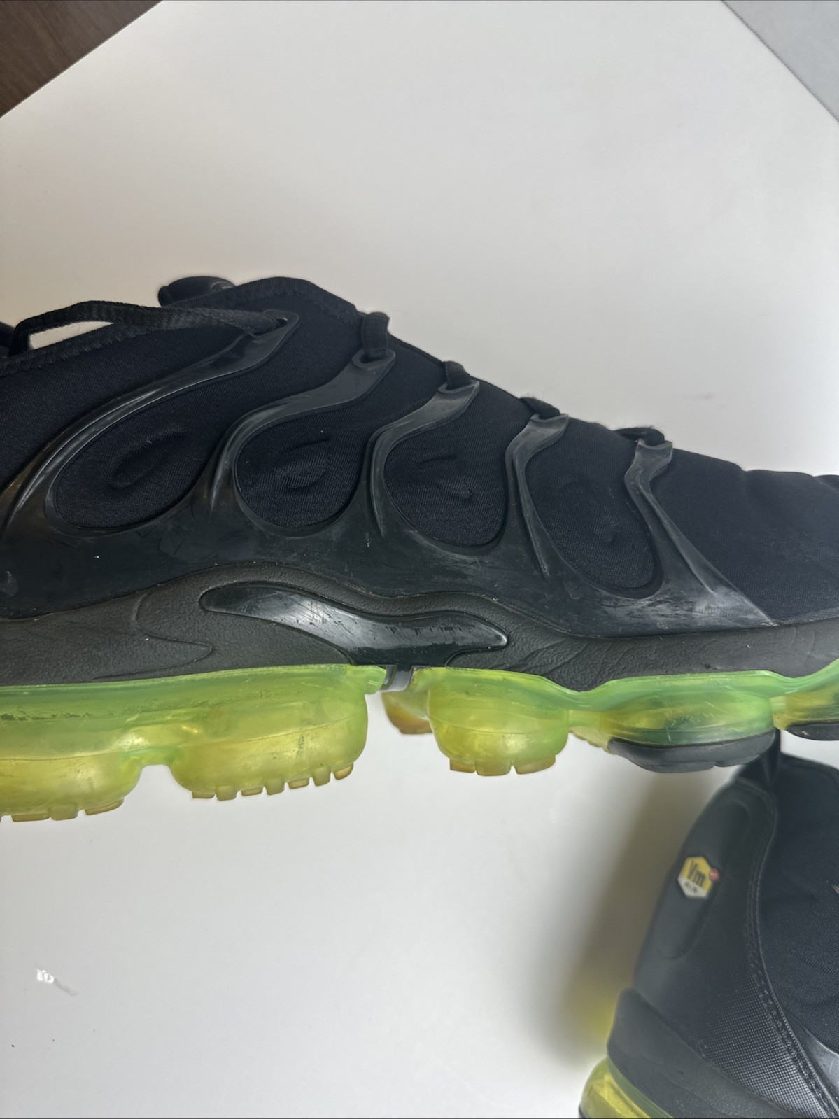 🔥Nike Air VaporMax Plus ‘Black Volt’ – Men’s 13