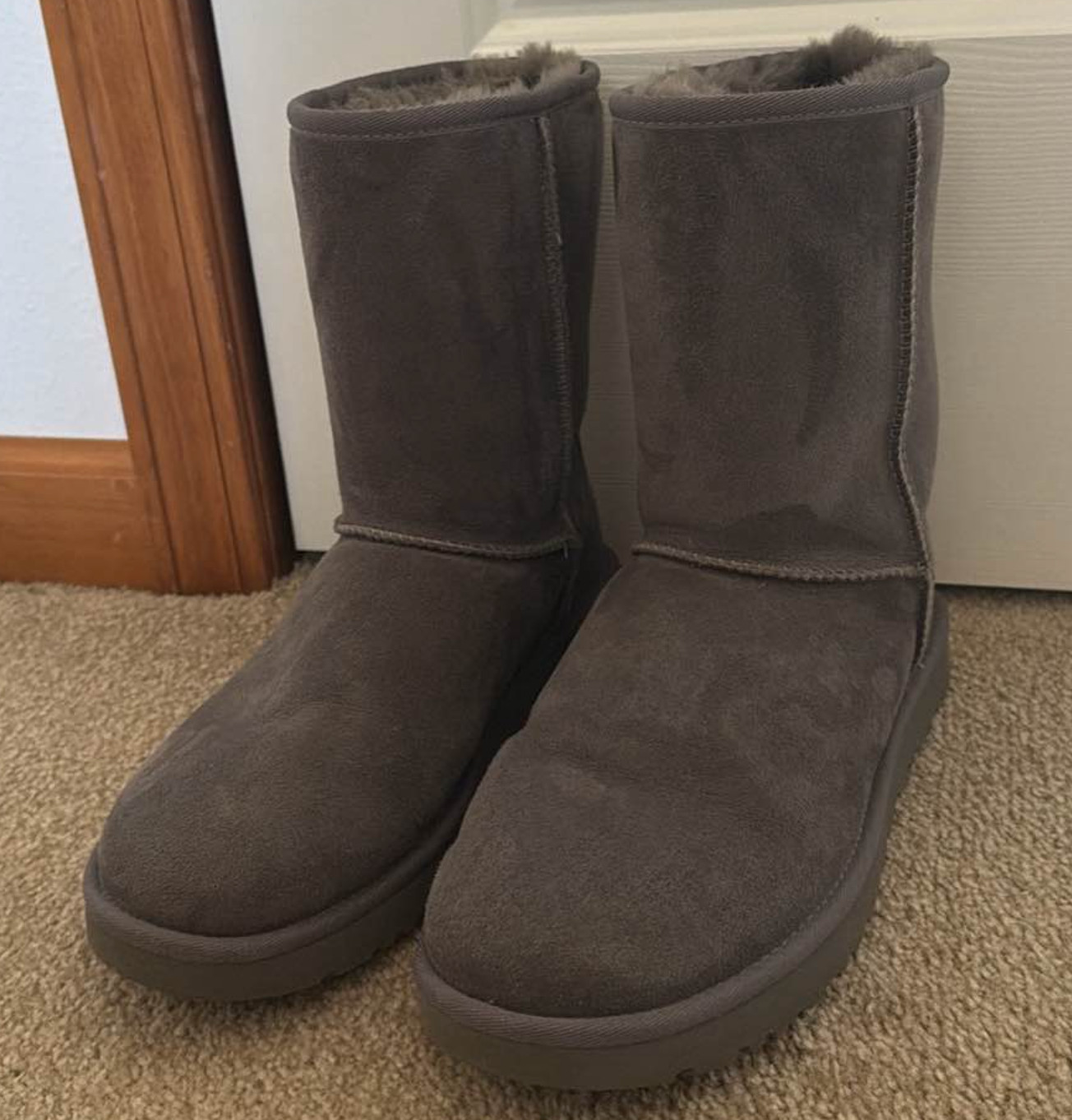 UGG Classic Short Boots – Size 11 (Gray) (Great Condition)
