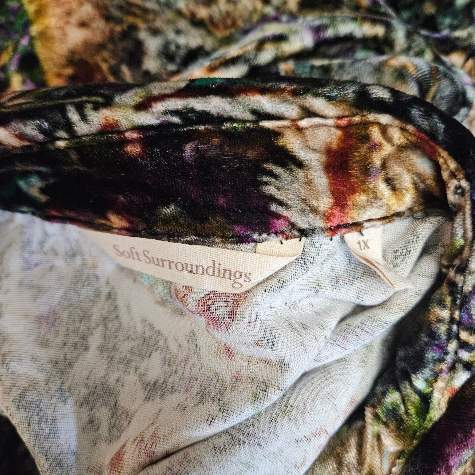 Soft Surroundings Silk Blend Velvet Floral Tapestry Button Down Shirt 1X 5EM11