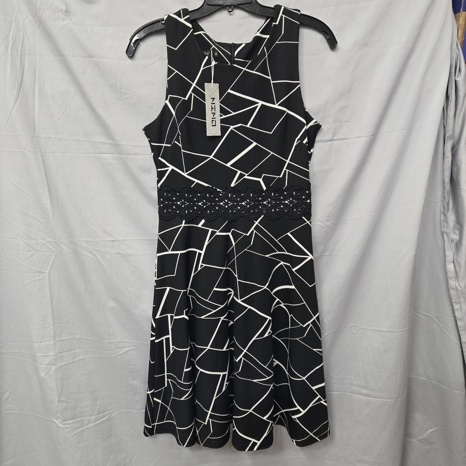 OWIN Women’s Medium Vintage Floral Flared Swing Casual Party Cocktail Dress Fit
