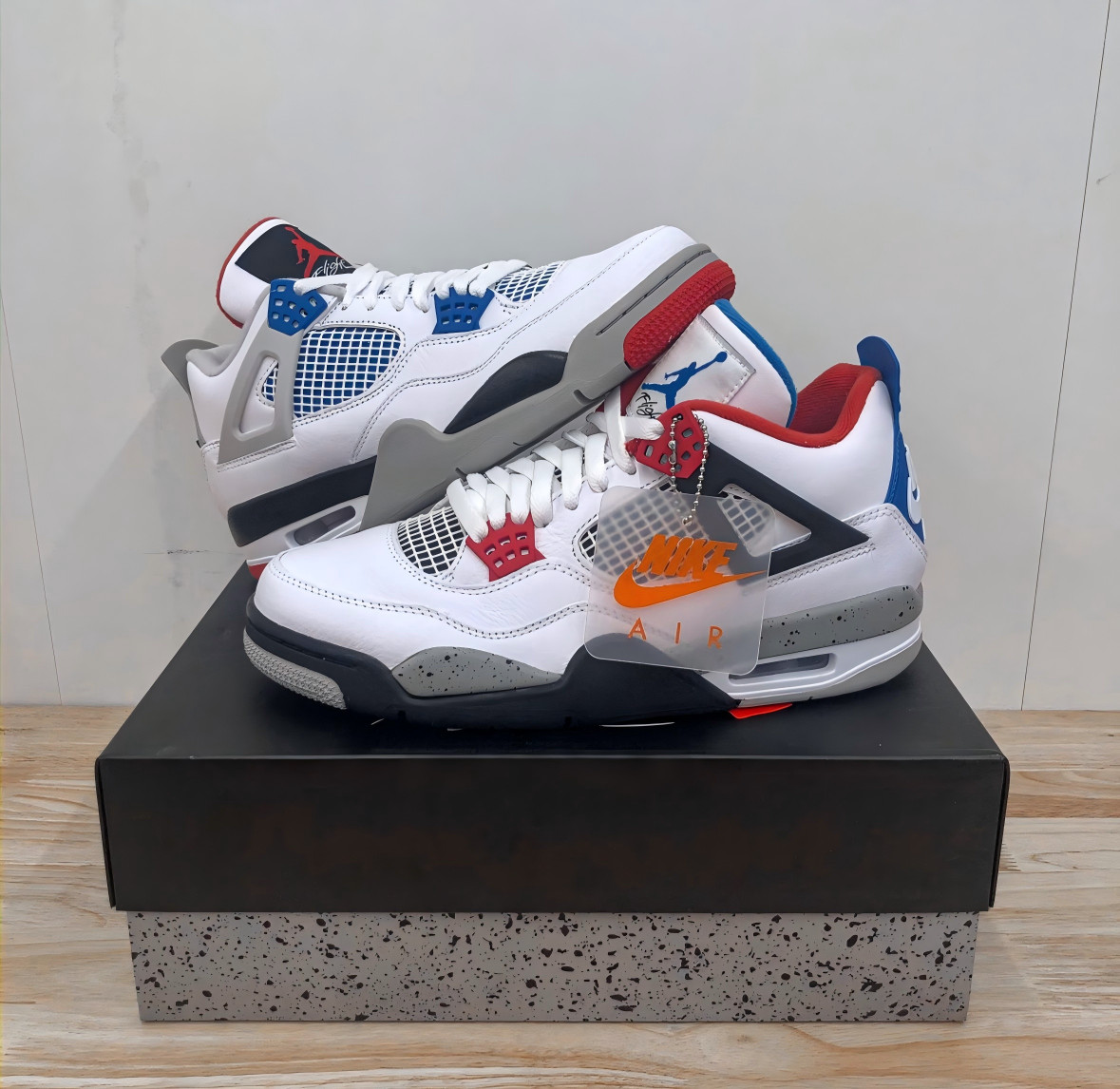 Jordan 4 Retro SE “What The” Retro Mid-Top Basketball Shoes Men’s Size US 7-12