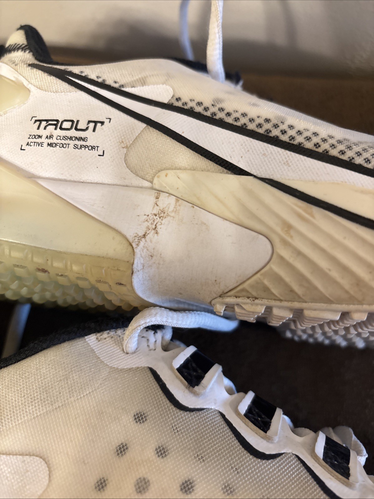 Size 9.5 Nike Trout 7 Turf CZ5916-102
