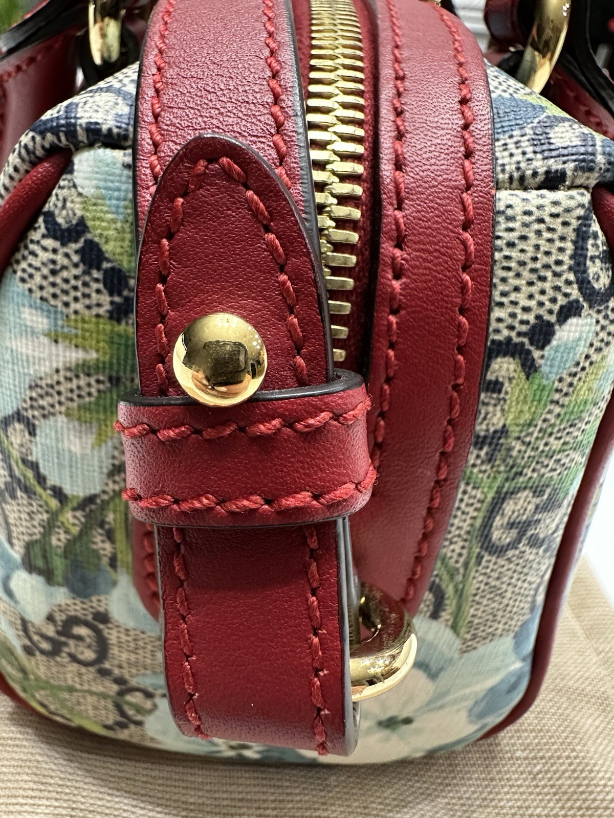 Authentic Gucci GG Supreme Monogram Blooms Mini Boston Bag Red Floral w/ Strap