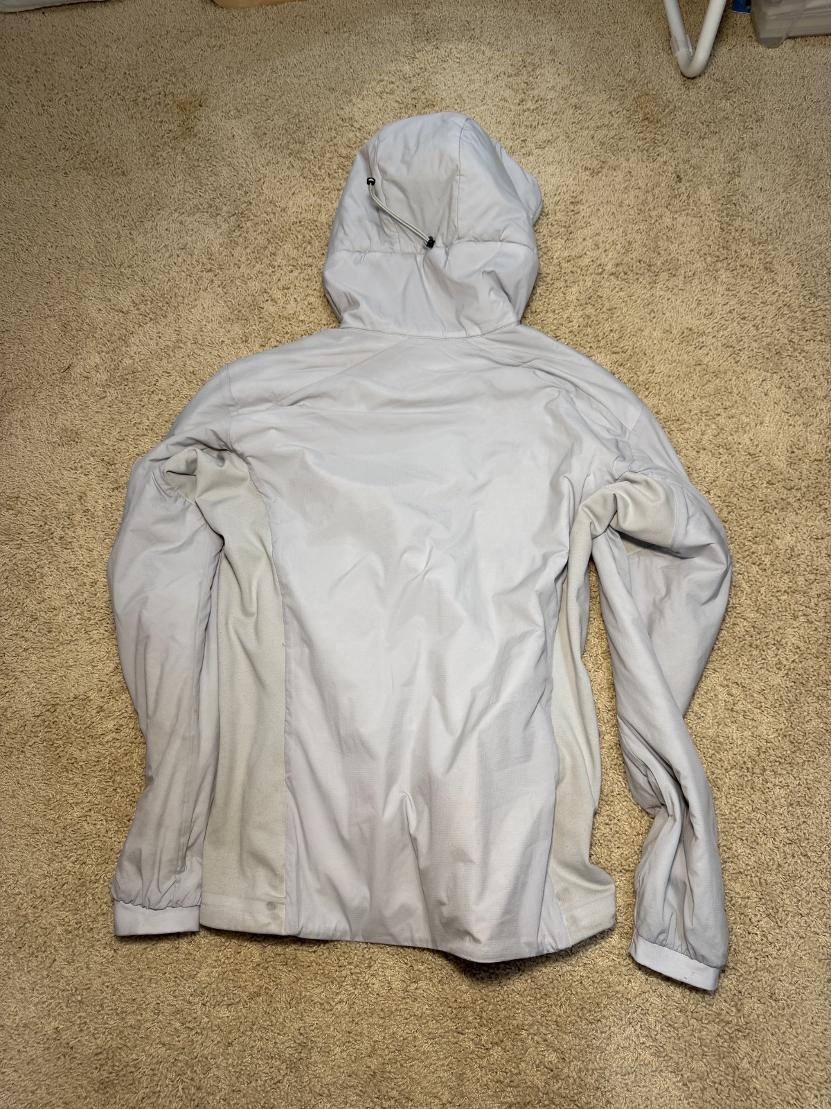 Arc’teryx Atom SL Hoody Men’s Small Solitude (White) – Great Condition