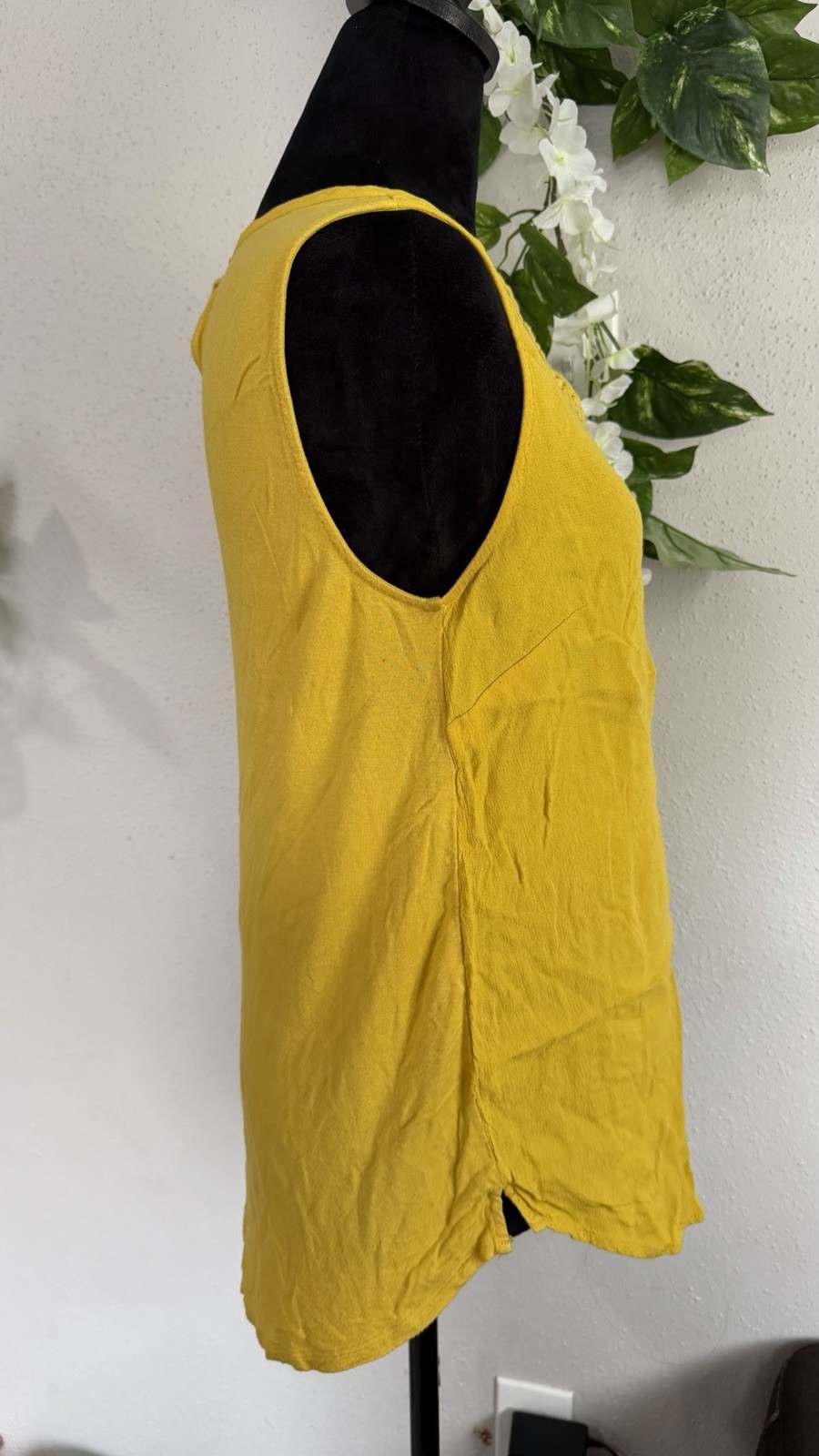 Grace Elements Women’s Mustard Lace Sleeveless Rayon Blouse Top Size M Boho