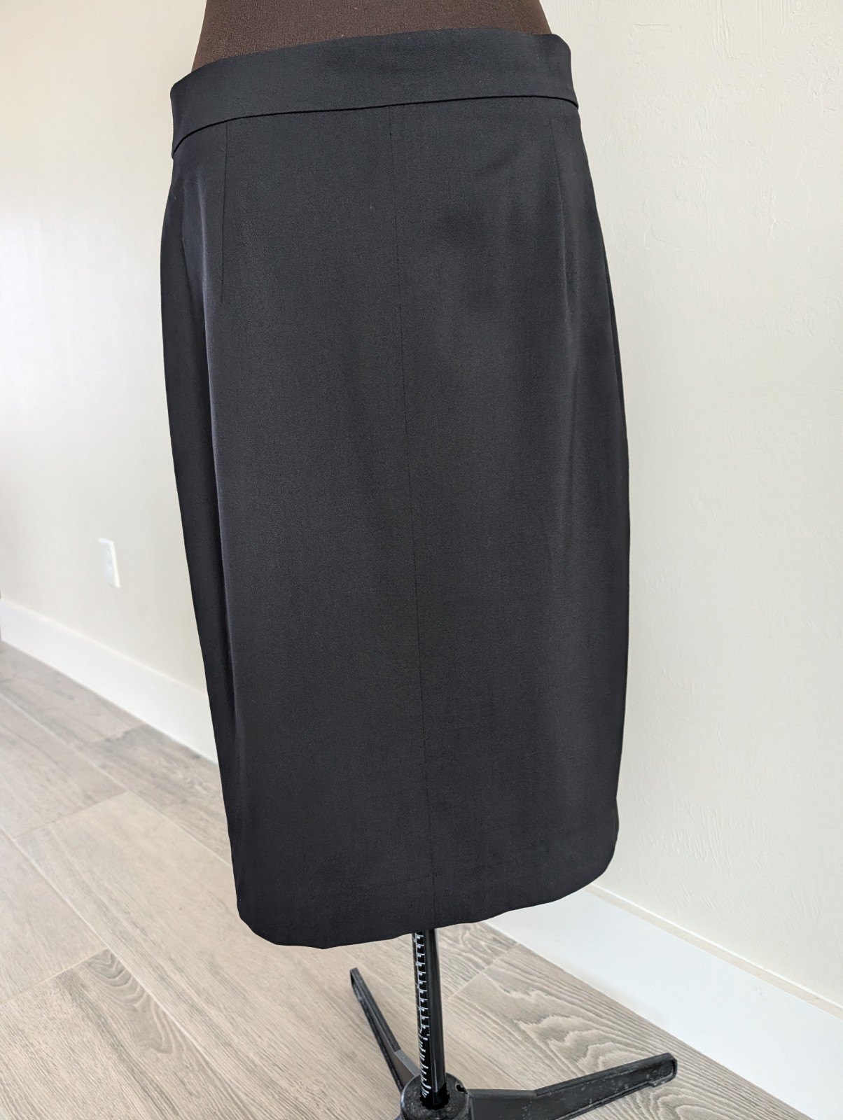 $900 Escada wool black EE logo buttons midi skirt sz 40 10 L