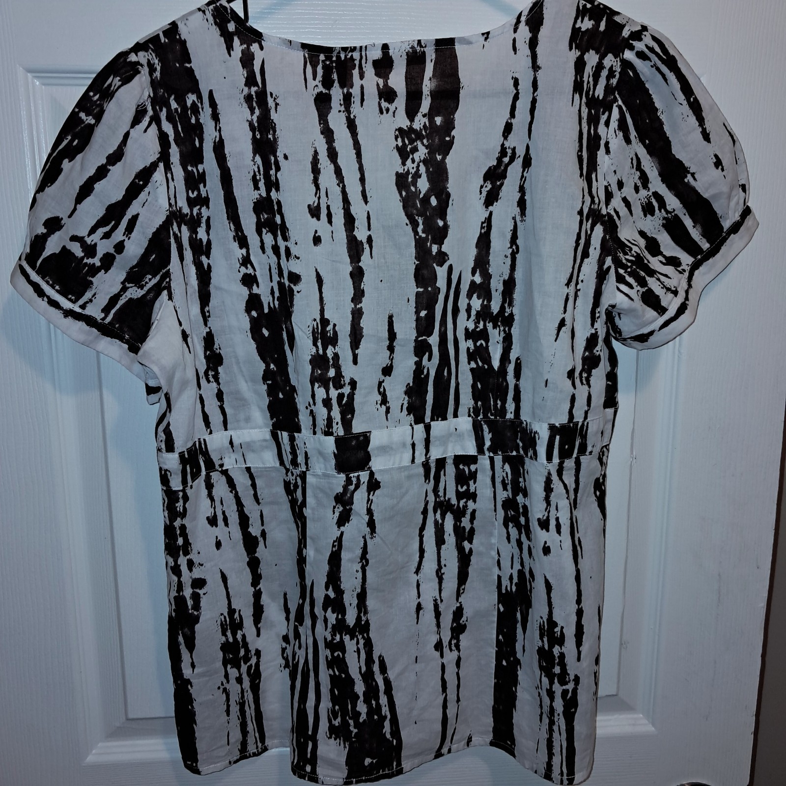 Sherry Taylor Plaid Button Up Top L Classic Short Sleeve-Pleaded