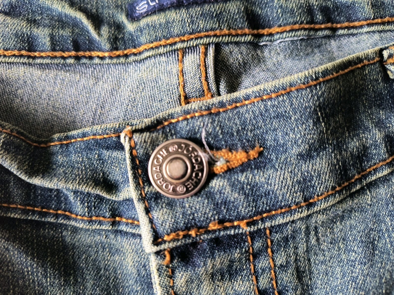 Jordache Men’s Jeans 34/33 Straight Medium Blue Wash Contrast Stitching