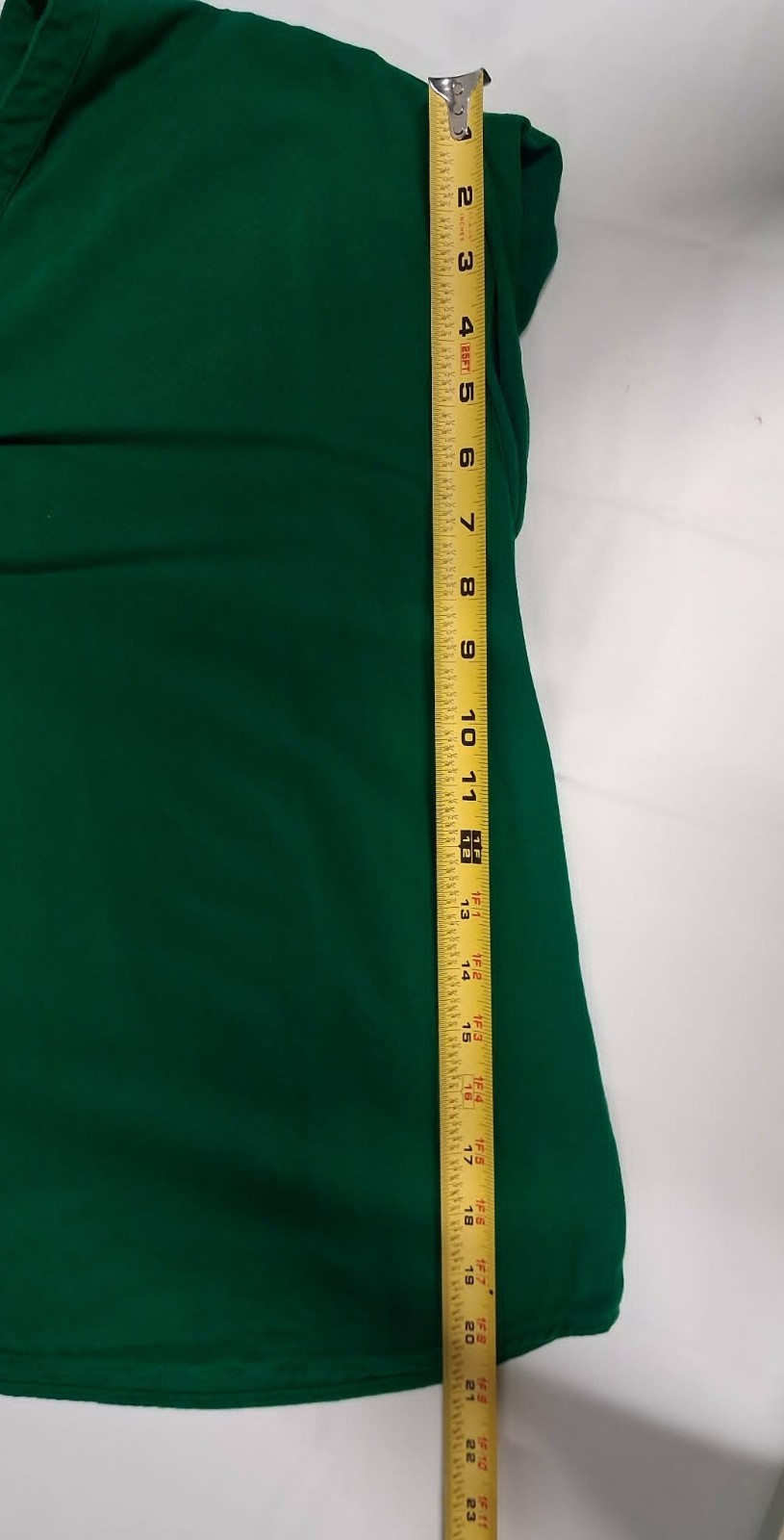 Liz Claiborn XXL Green Short Sleeve (extra short with button accents) Blouse