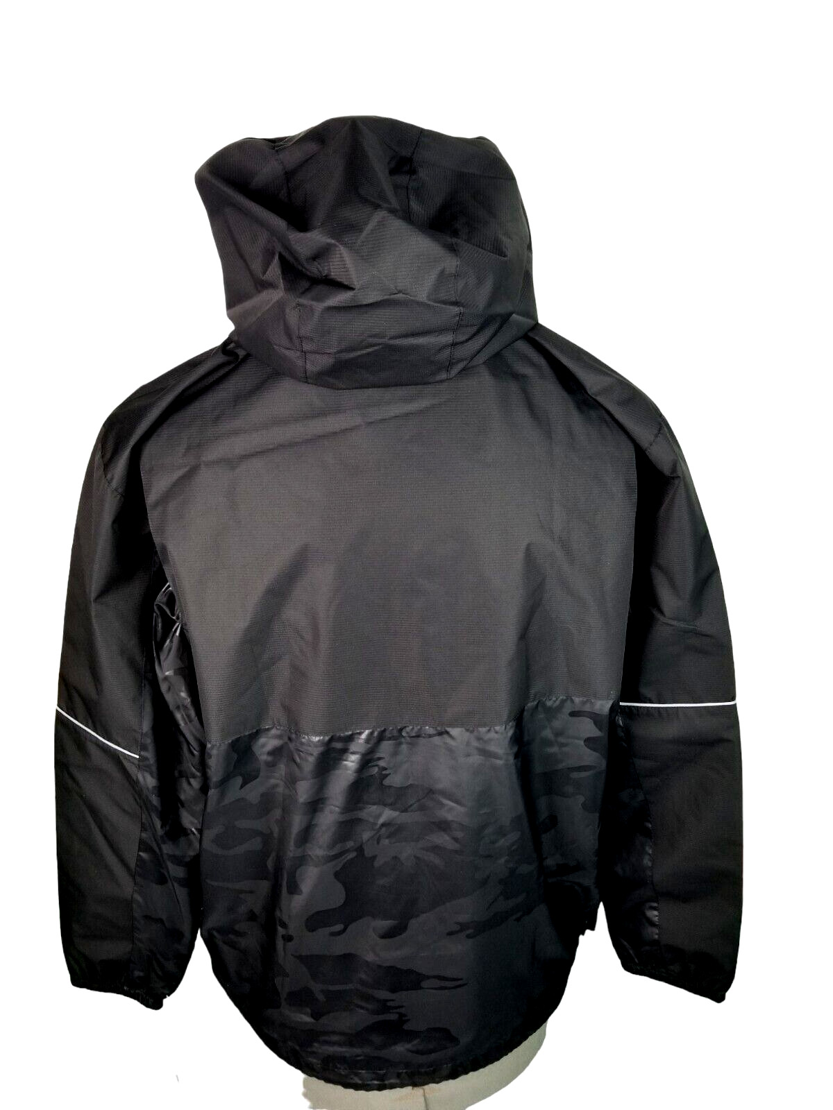 Mountain Club Black Gray Men’s Jacket Size L PIT TO PIT 24 IN