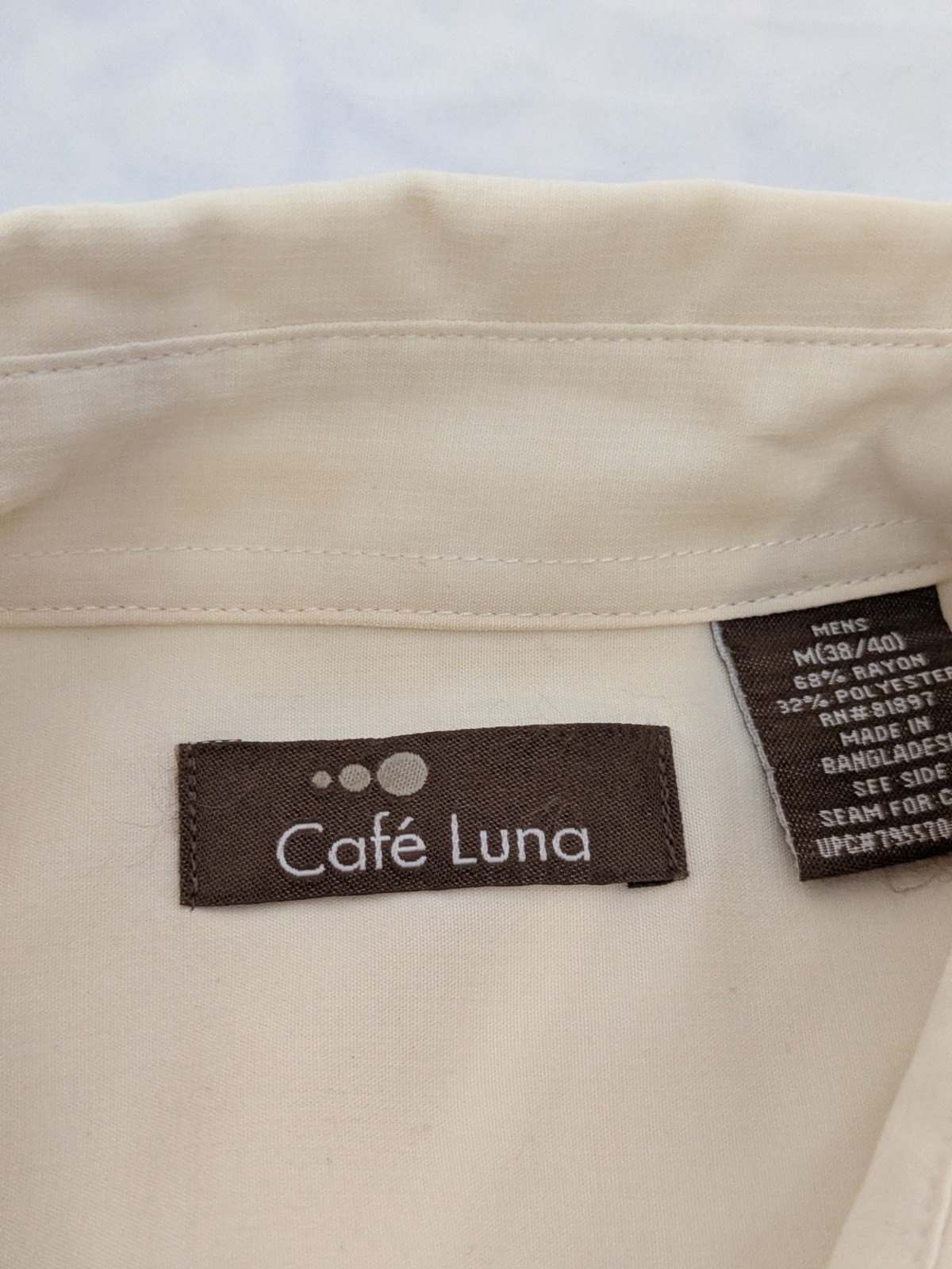 Cafe’ Luna Beige Button Down Short Sleeve Shirt Size Medium