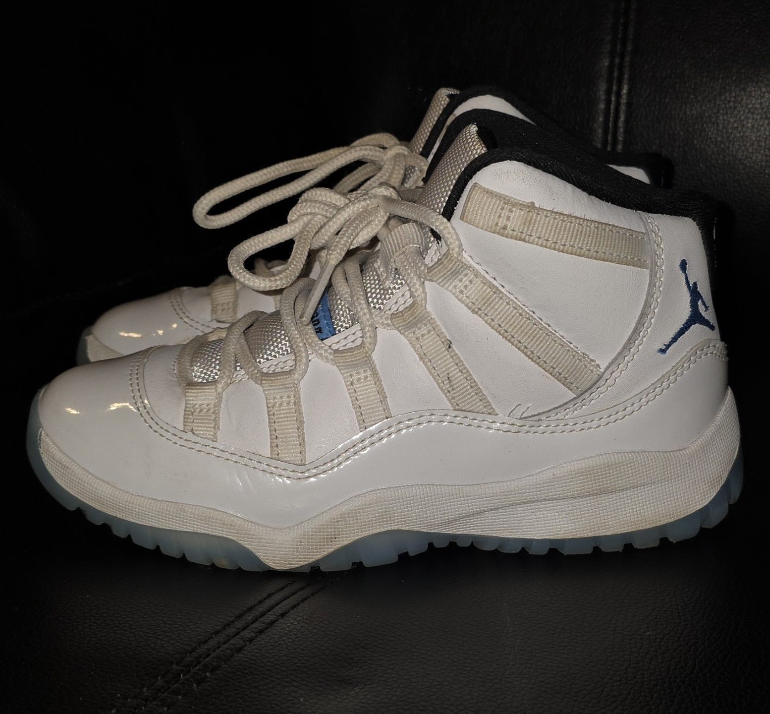 Jordan Air Jordan 11 Unisex Kids White/Black/Blue Mid Top Lace-Up Sneakers 1Y