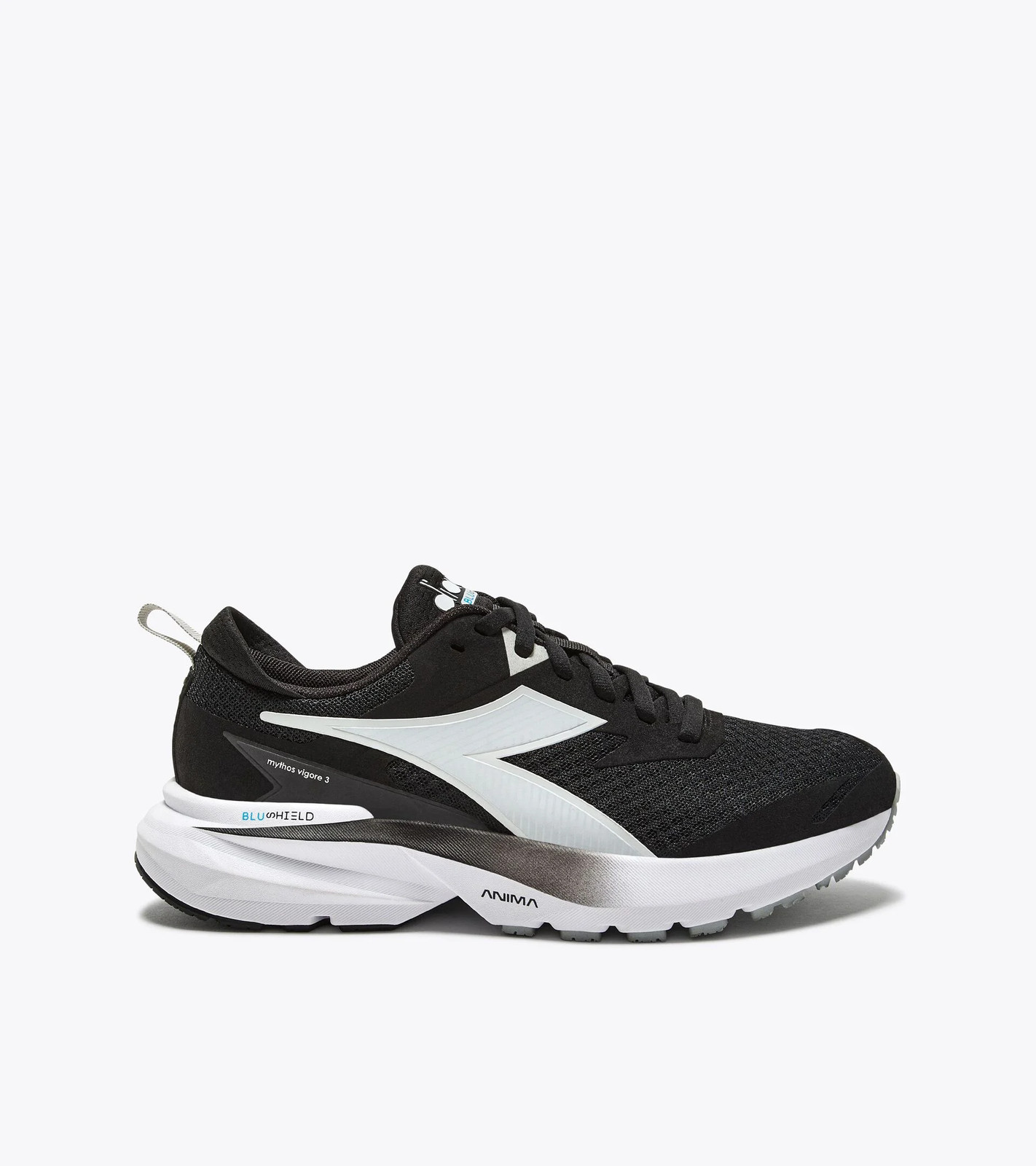 Women’s Diadora Mythos Blushield Vigore 3, Black/White, 6 B Medium US