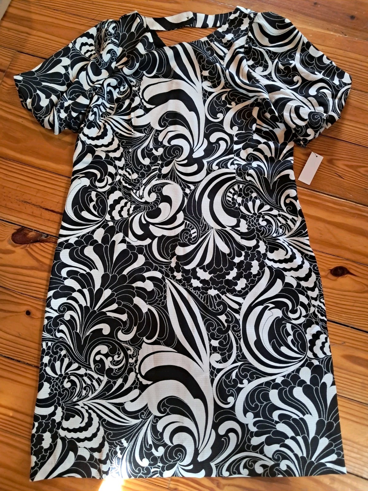 NWT Talbots Gorgeous Black White Paisley Short Sleeve Lined Fun Back Dress 6 J3