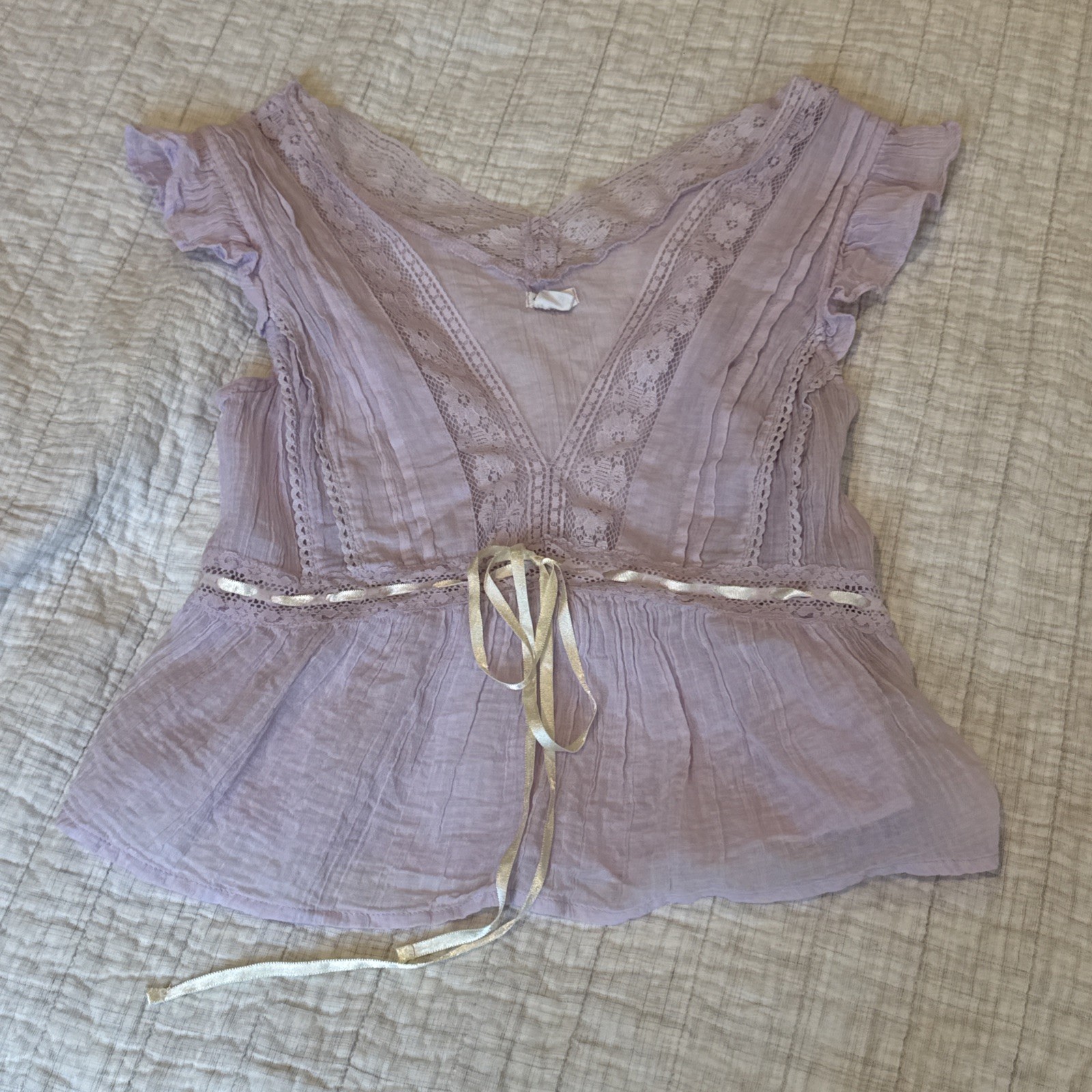Kimchi Blue Urban Outfitters Sheer Purple Lavender M Tie Waist Ribbon Ruffle Top