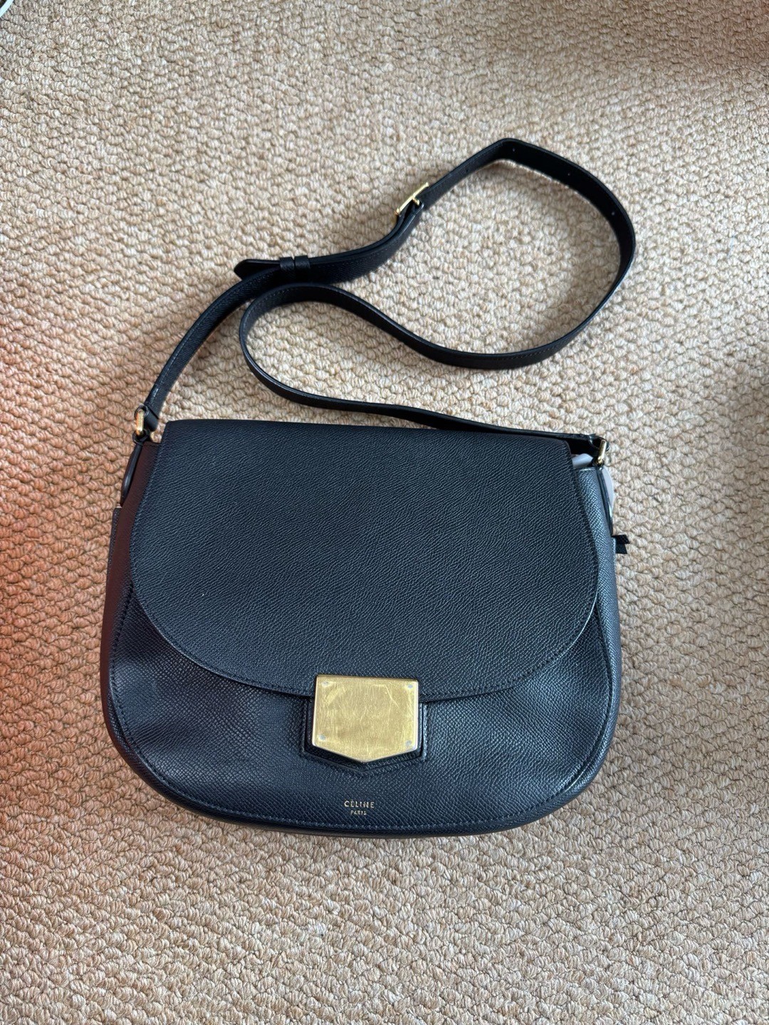 Celine Pre-Owned Authentic Saddle Bag 24*20*6 Free Tracked Shipping