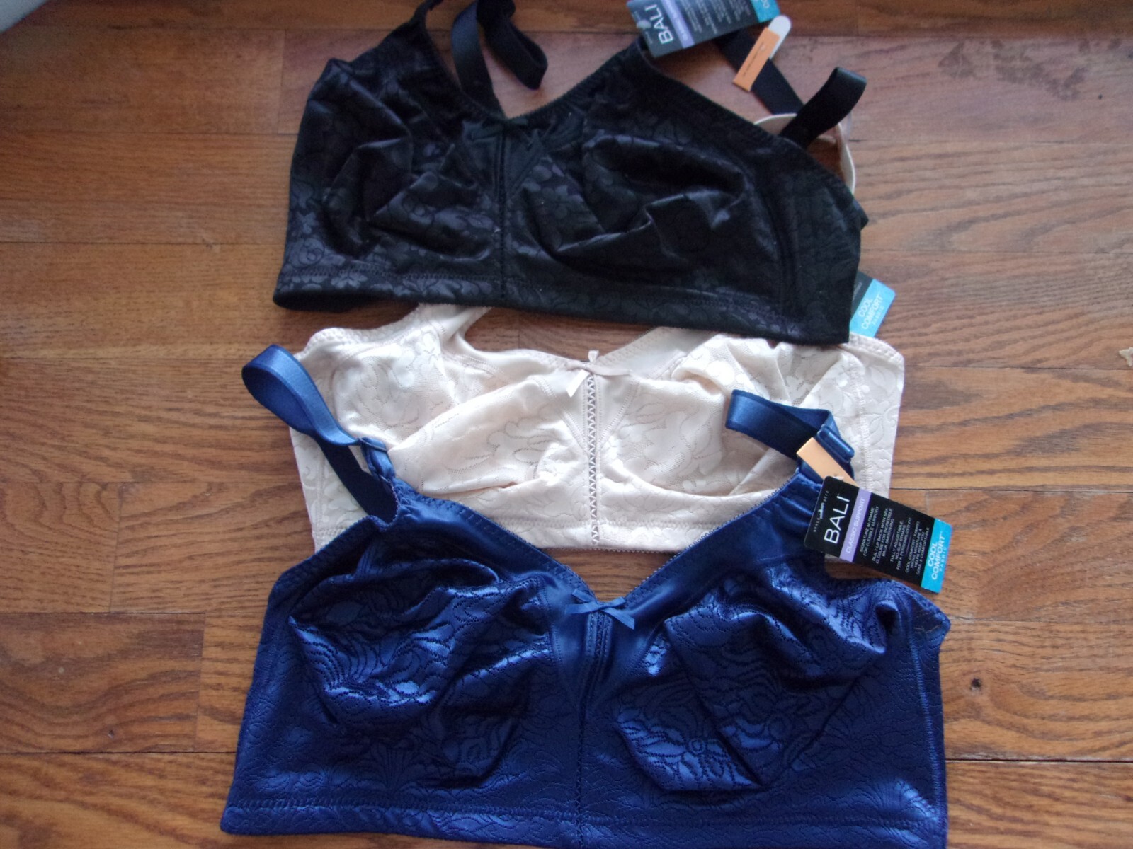 Bali Classic Support Cool comfort fabric Wireless Bra DF 3372 – YOur Choice