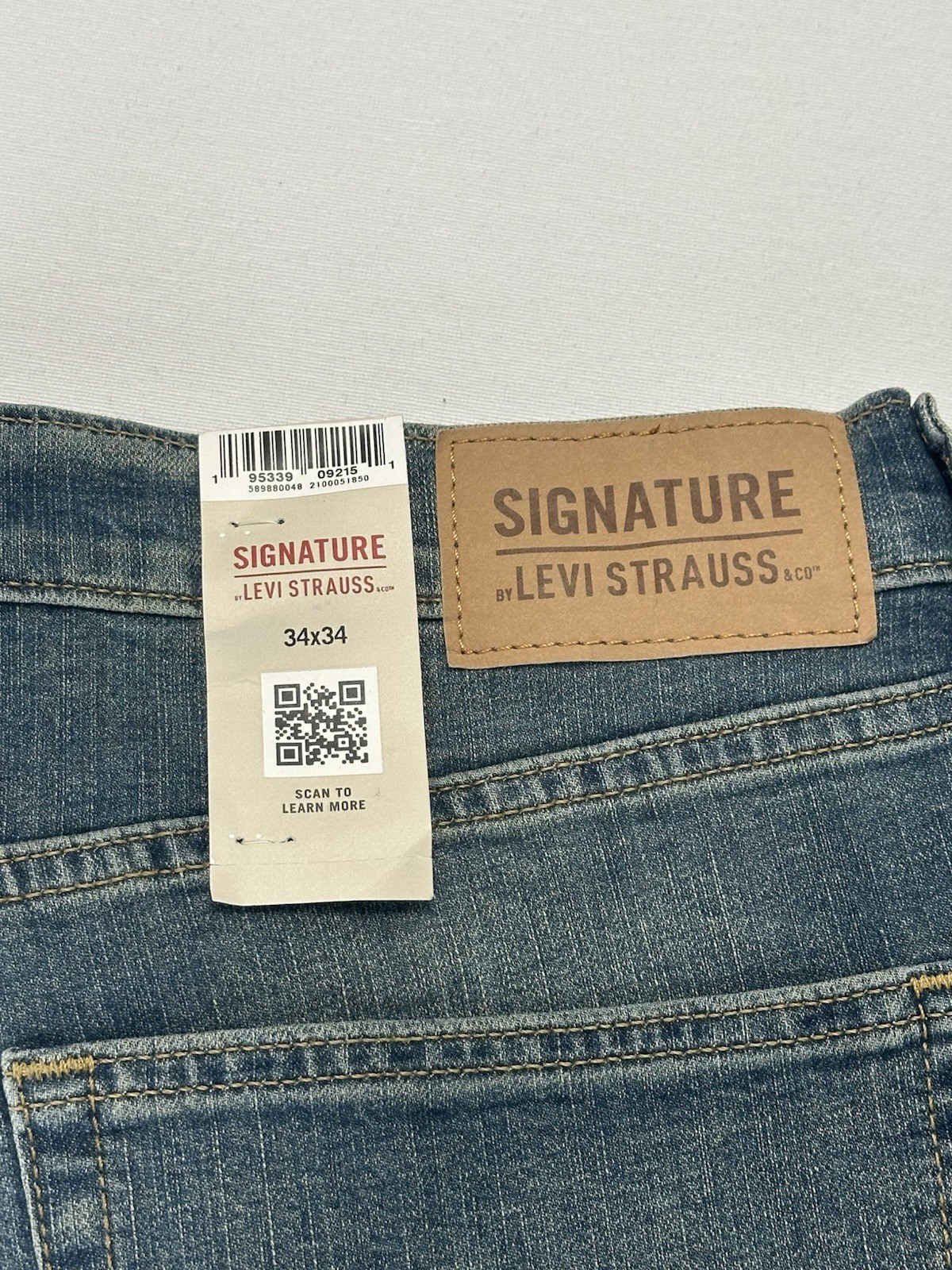 Signature By Levi Strauss NEW Men’s Straight Flex Jeans
