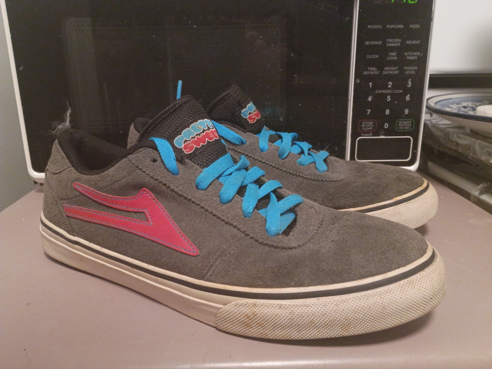 RARE LAKAI SKATEBOARD SHOES! GIRL/CHOCOLATE! Osiris DC ES SB Dunk Supra Dvs