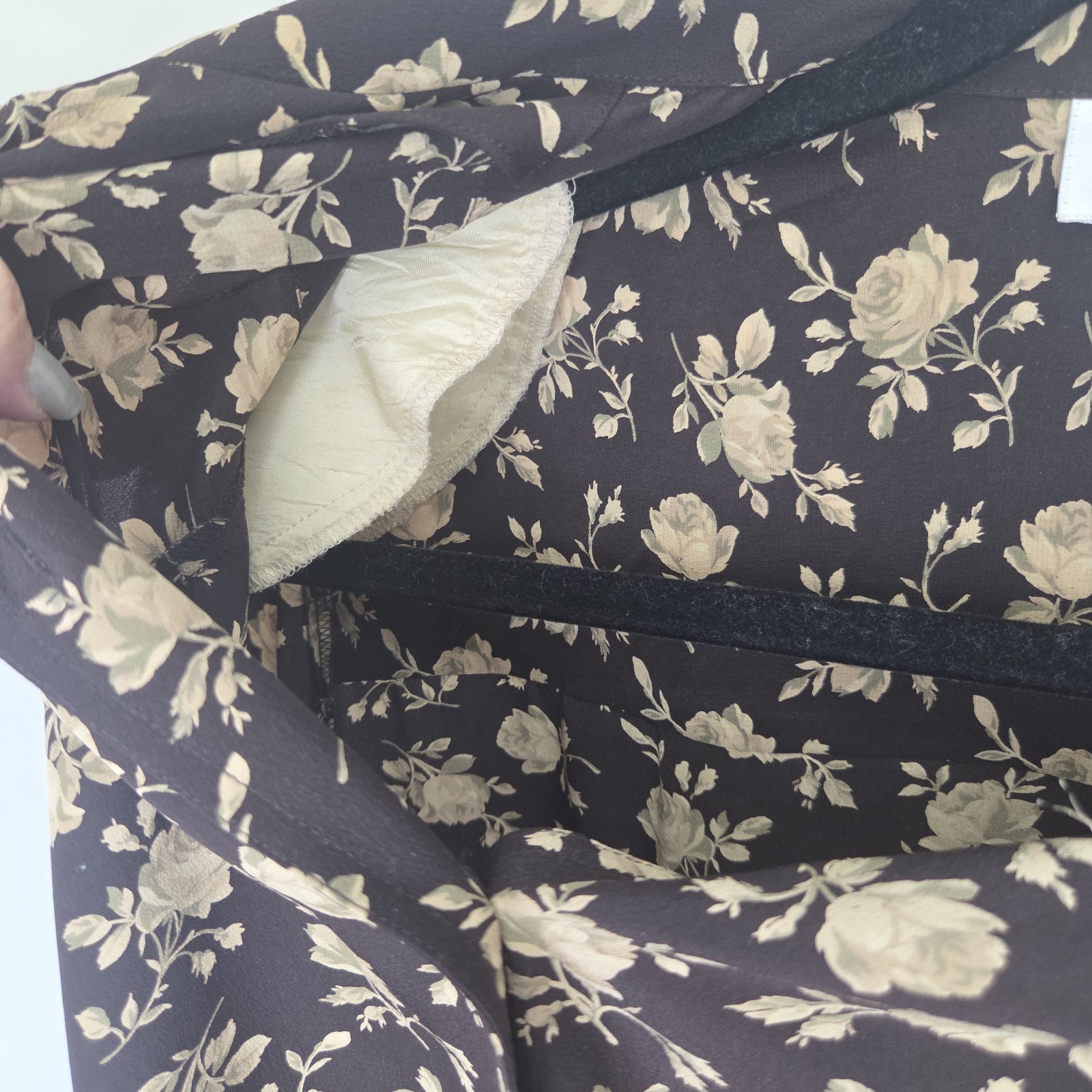 VTG Evan-Picone Silk Button Down Blouse Sz 12 Long Sleeves Padded Dark Chocolate