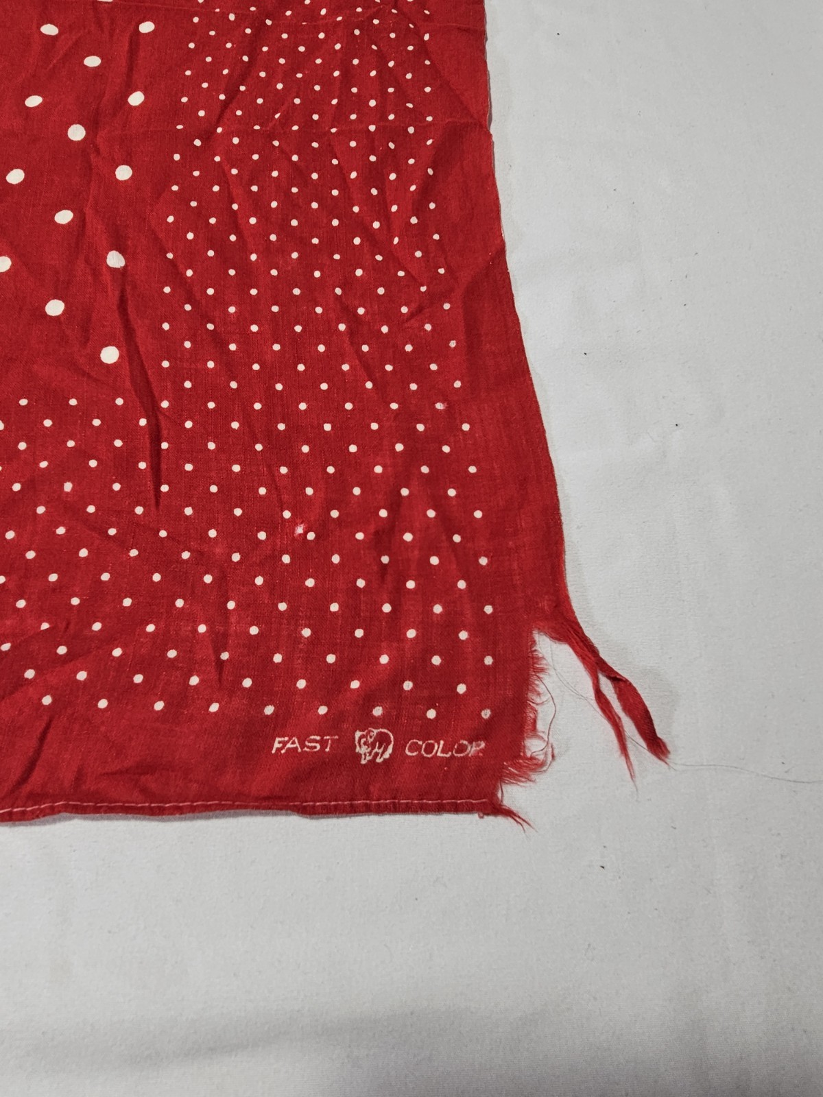 Vintage Fast Color Elephant Trunk Down Red Polka Dot Scarf Bandana 15″ x 16″