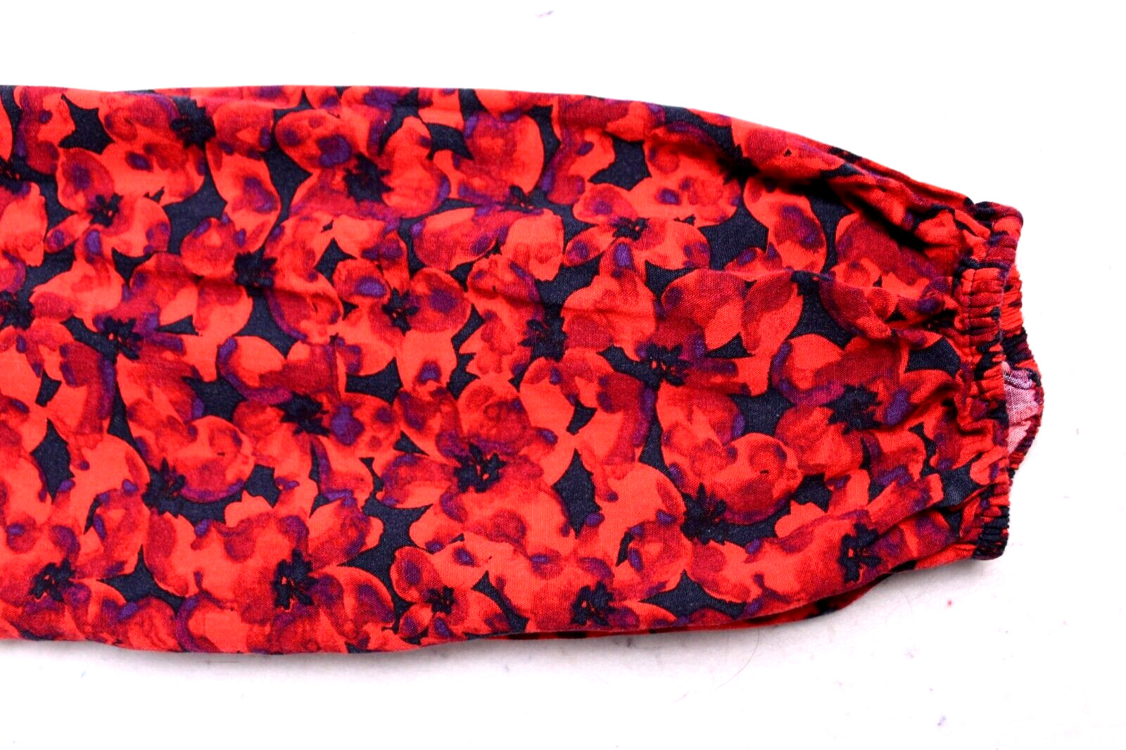 A NEW DAY TUNIC BLOUSE ladies size S red blue purple floral long sleeve silky